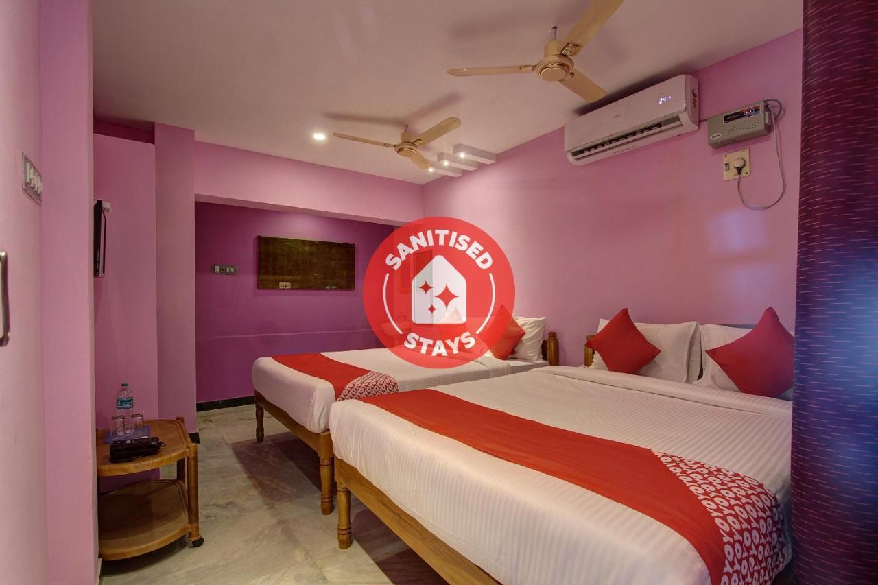 Hotel Oyo 38664 Rt Residency à Rocher d'Or Extérieur photo