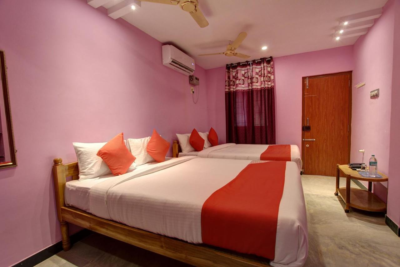 Hotel Oyo 38664 Rt Residency à Rocher d'Or Extérieur photo