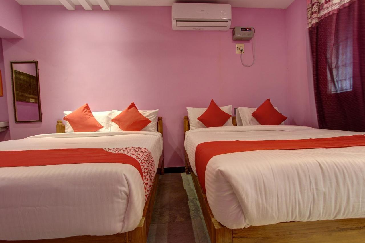 Hotel Oyo 38664 Rt Residency à Rocher d'Or Extérieur photo
